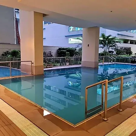Big 2Br Near Burgos Circle,St Lukes -P Hamptons T1