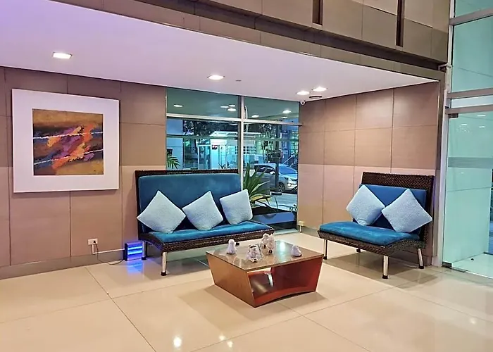 Big 2br Near Burgos Circle,st Lukes -p Hamptons T1 3*