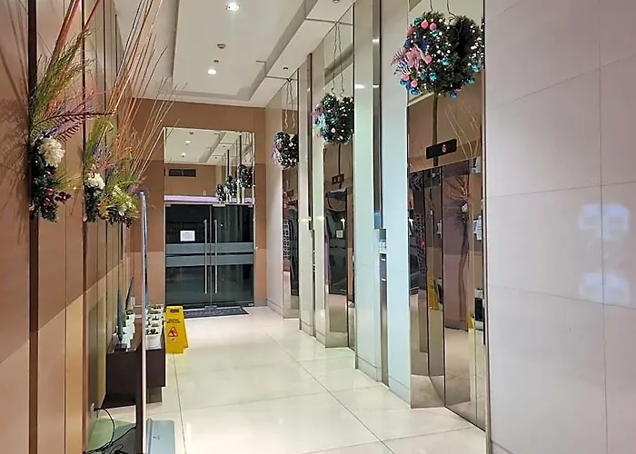 Big 2br Near Burgos Circle,st Lukes -p Hamptons T1 호텔