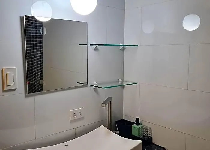 Big 2br Near Burgos Circle,st Lukes -p Hamptons T1