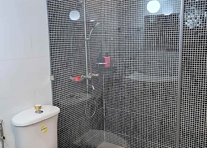 Big 2br Near Burgos Circle,st Lukes -p Hamptons T1 3*